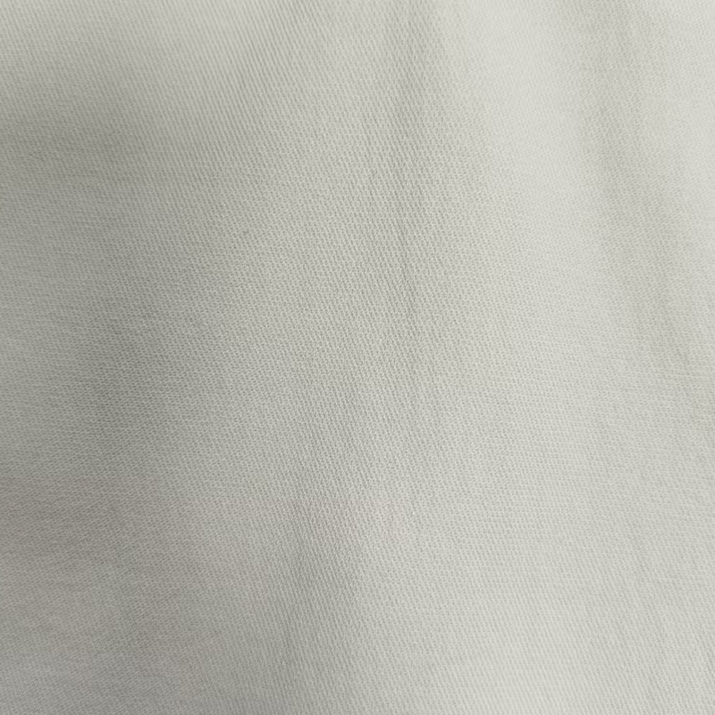 T400, T8 Gym memakai bahan olah raga/santai